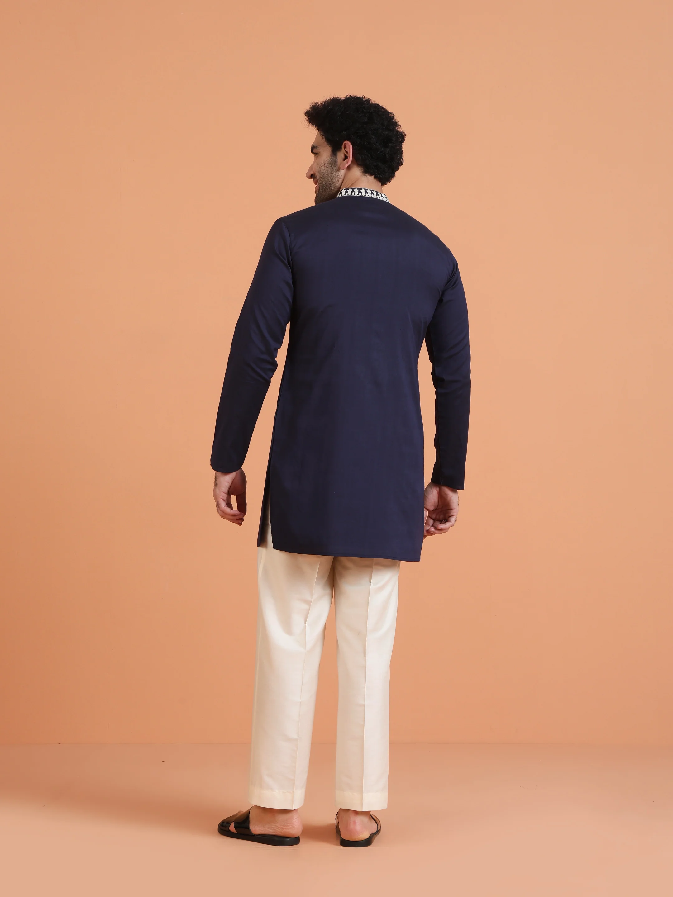 Navy Blue Embroidered Mid Kurta - Image 4