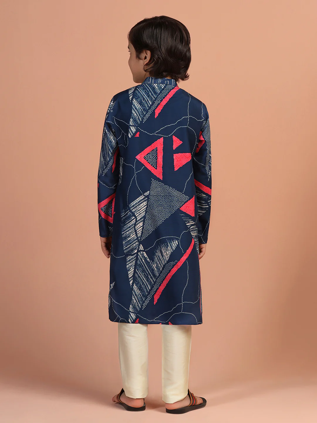 Navy Blue Geometric Printed Kurta - Image 4