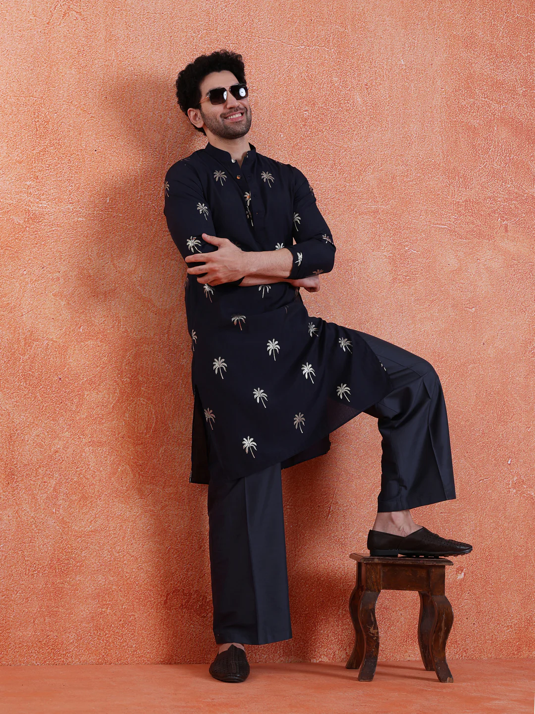 Navy Blue Polyrayon Gold Printed Kurta - Image 6