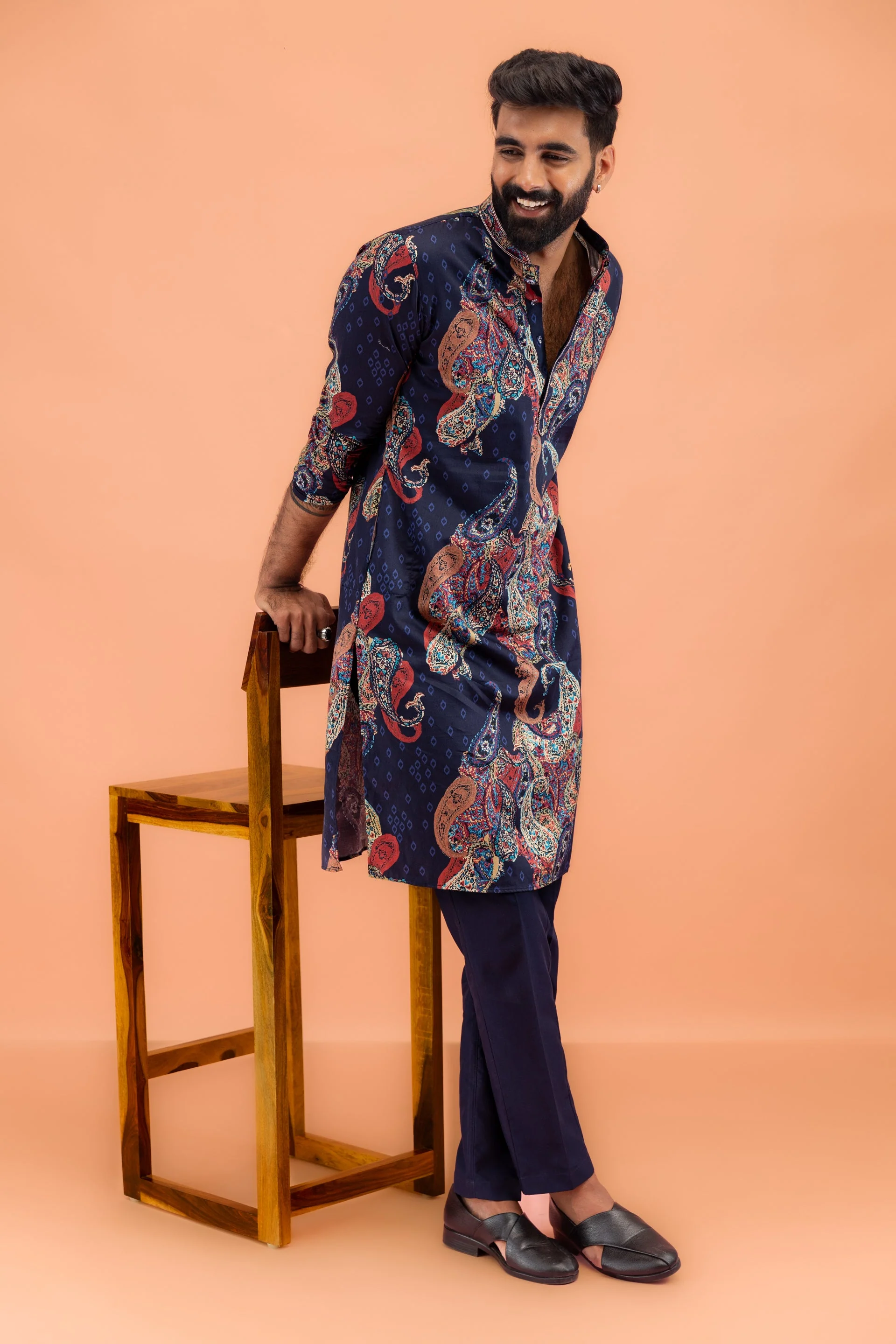 Navy Blue Silk Blend Kurta with Multicolor Paisley Prints - Image 7