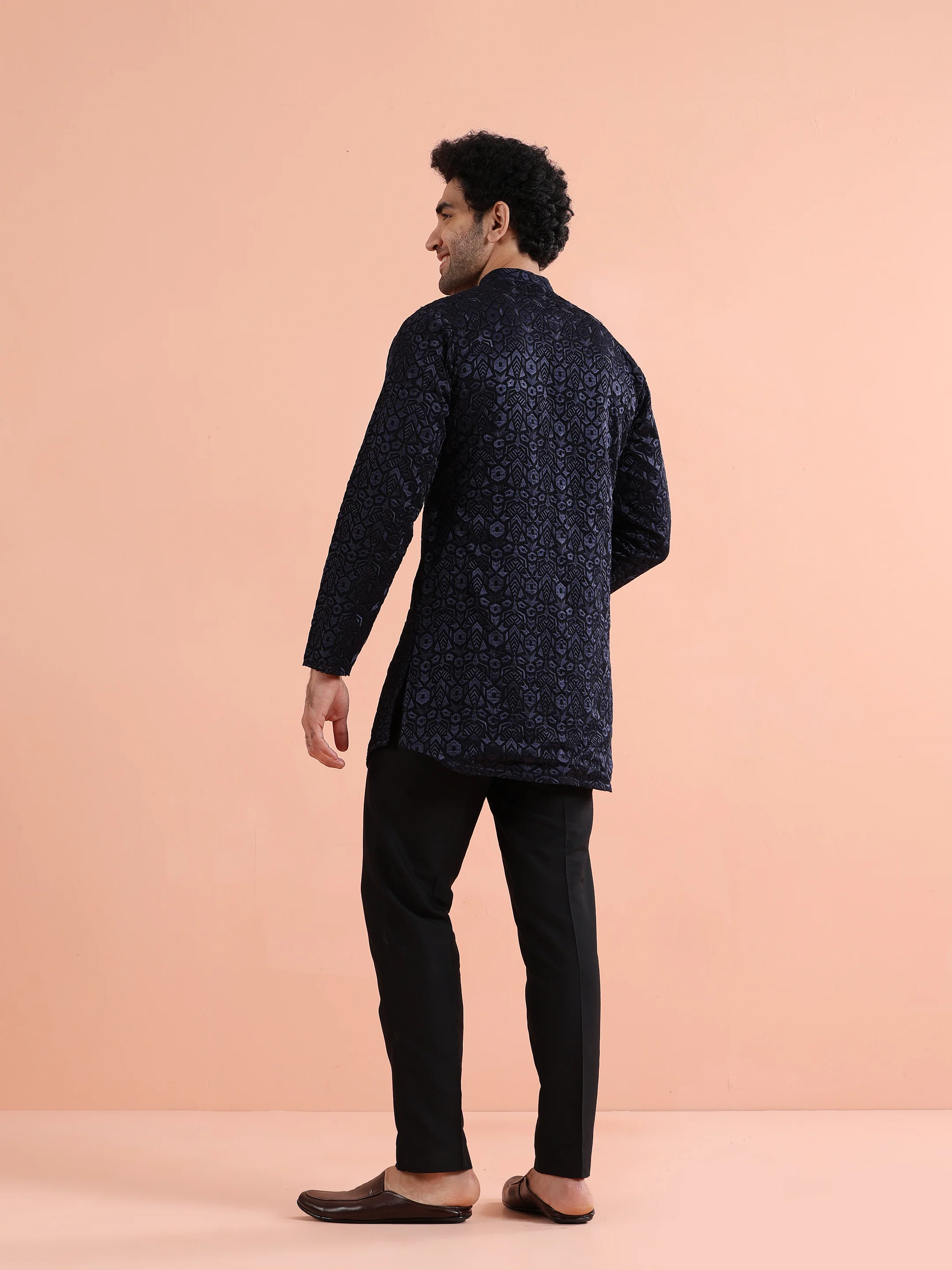 Navy Blue Velvet Embroidered Mid Kurta - Image 4