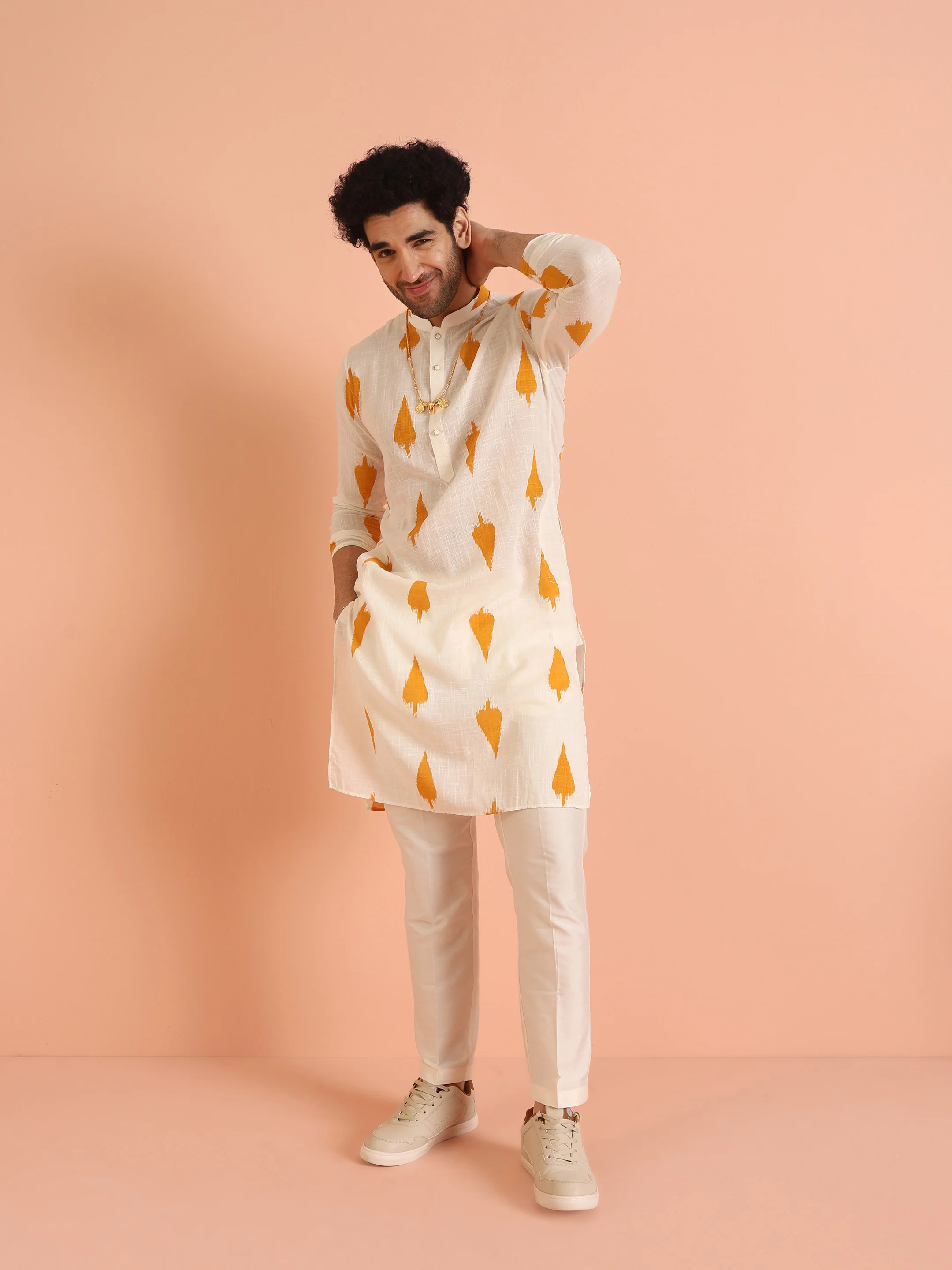 Off-White Cotton Blend Printed Long Kurta - Image 6