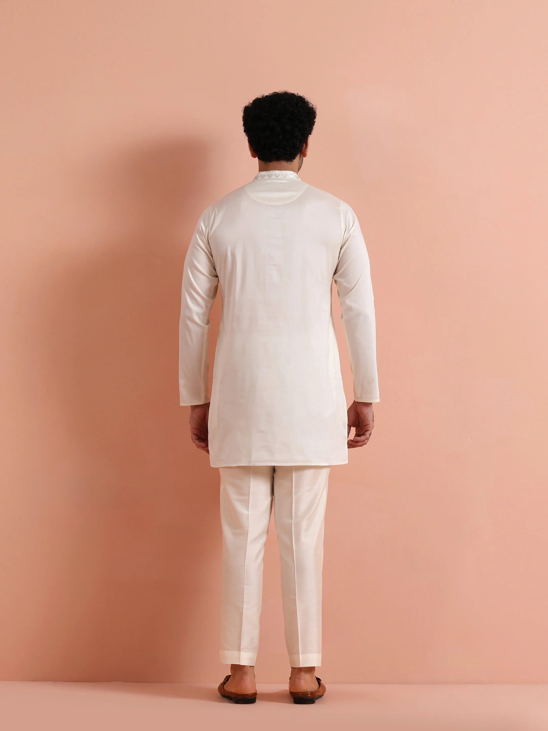 Cream Cotton Silk Embroidered Mid Kurta - Image 4
