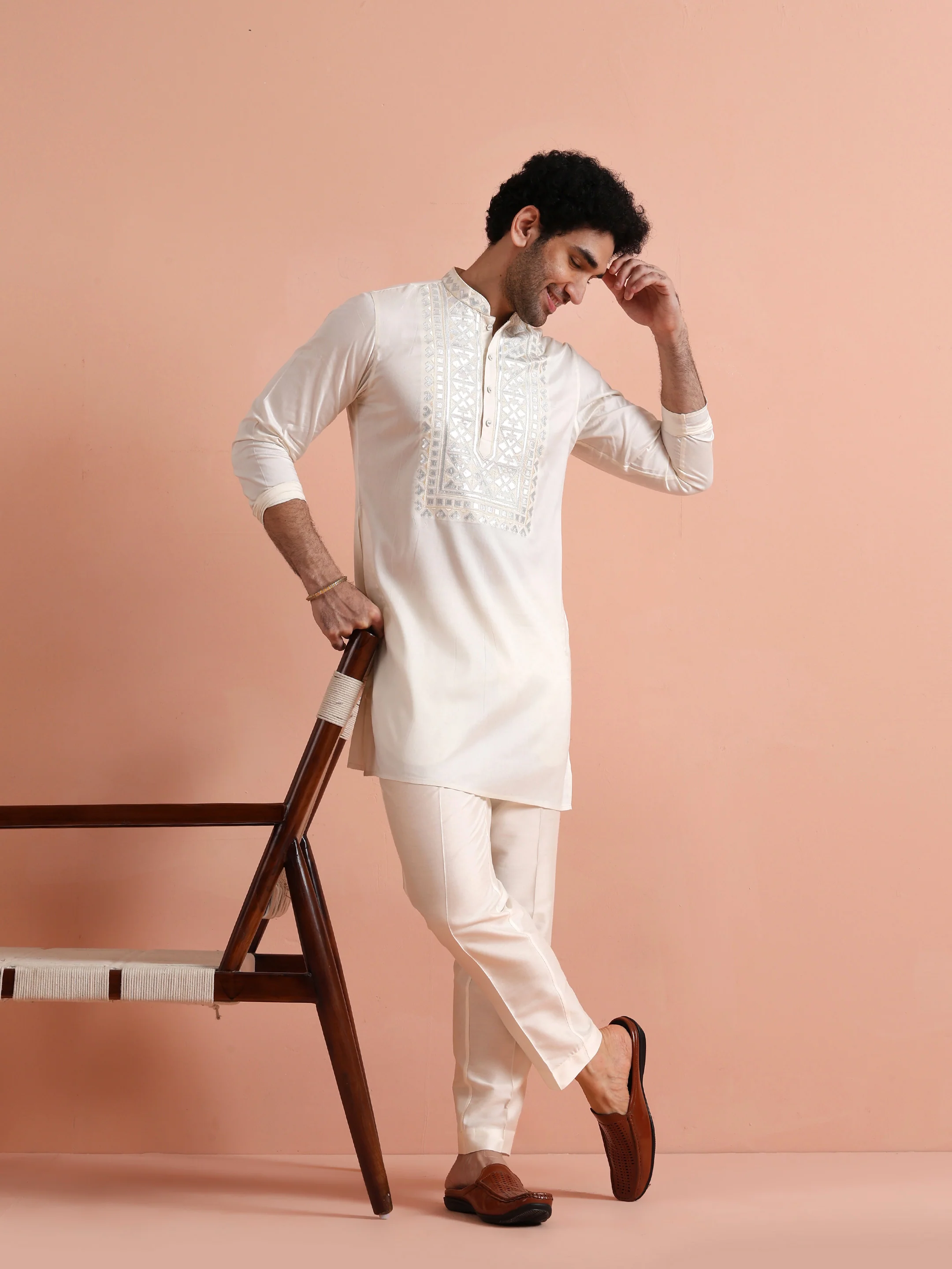 Cream Cotton Silk Embroidered Mid Kurta - Image 8