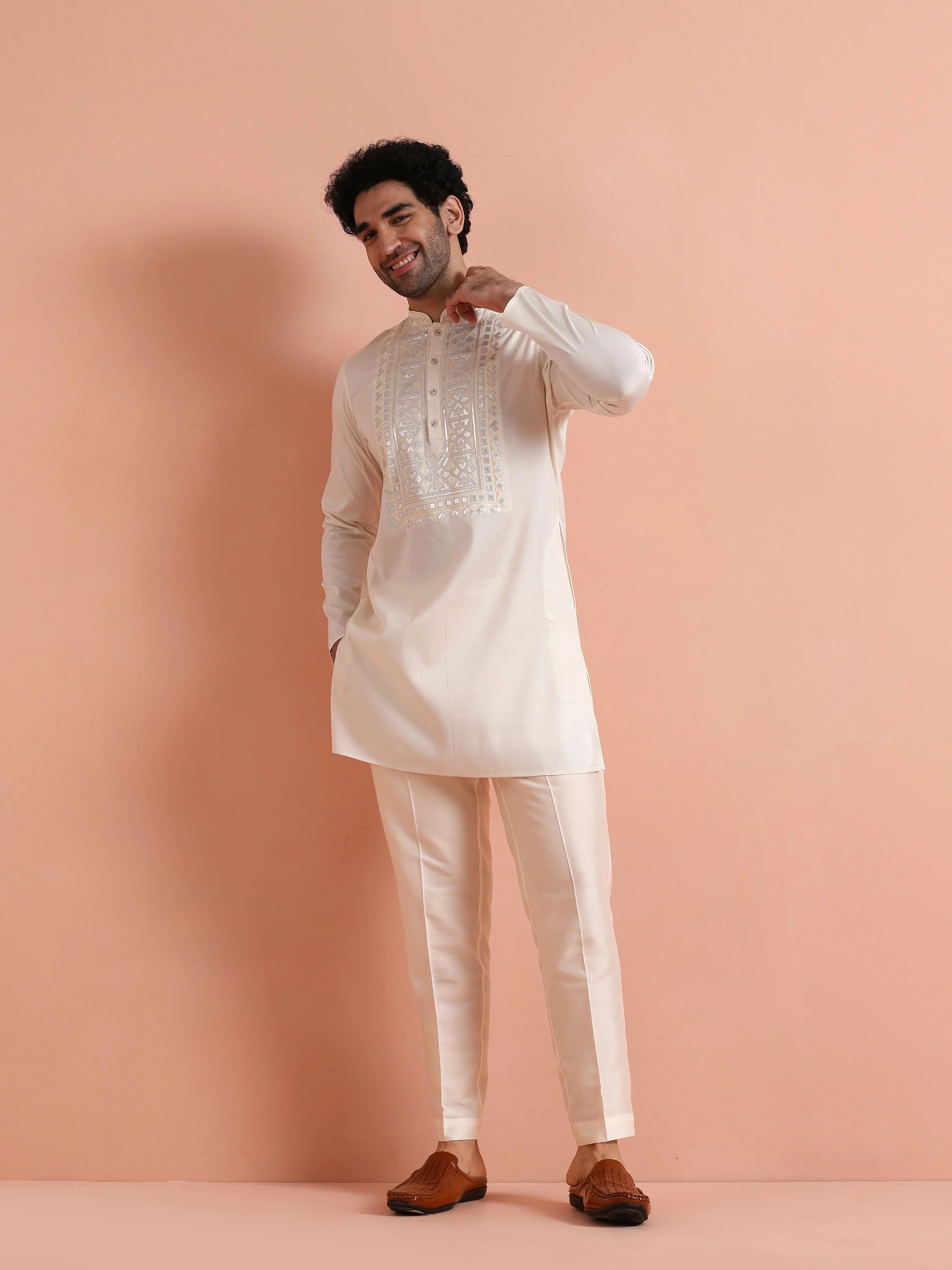 Cream Silk Blend Embroidered Mid Kurta Set - Image 8