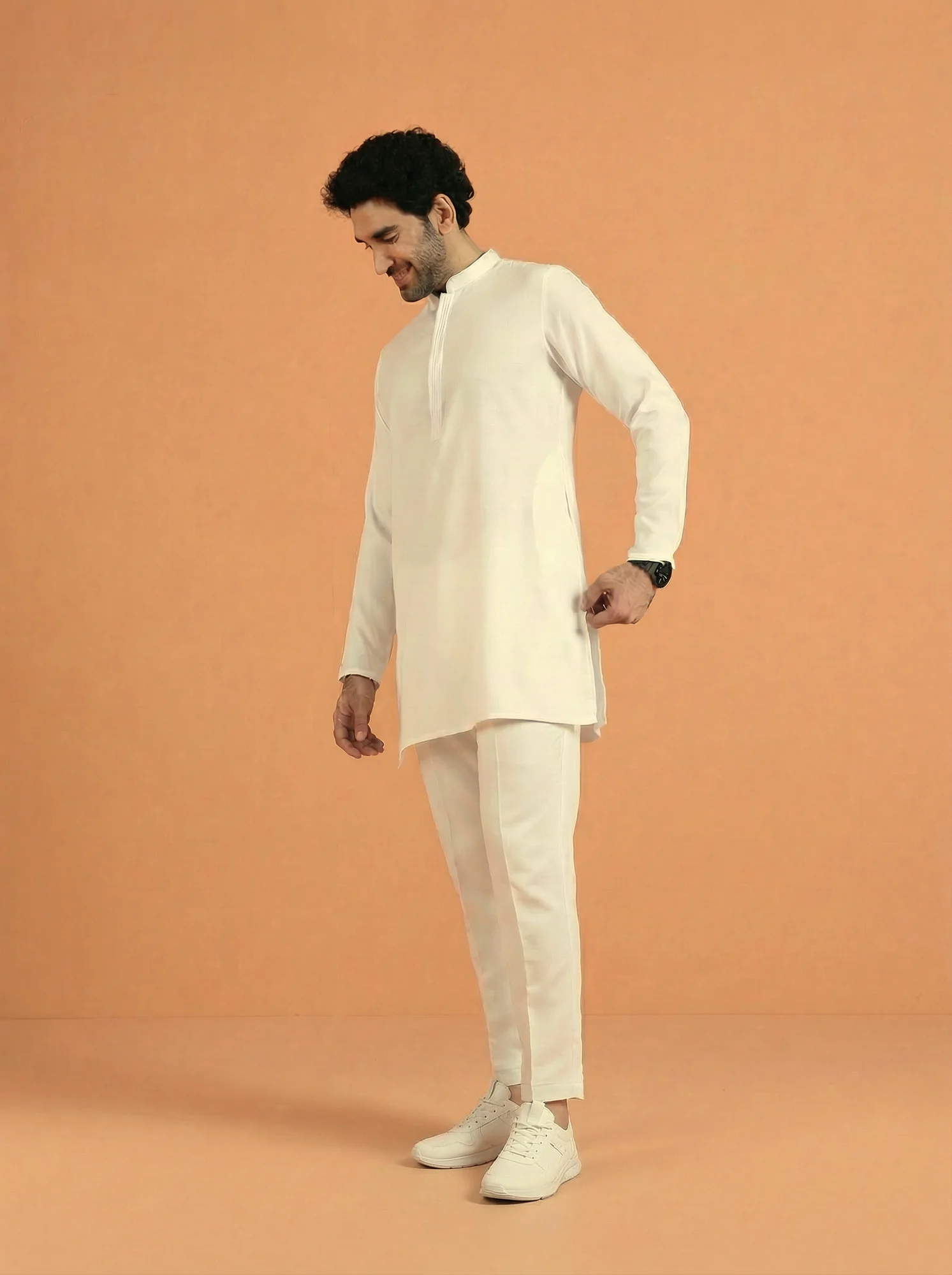 Off-White Poly Viscose Solid Mid Kurta - Image 2