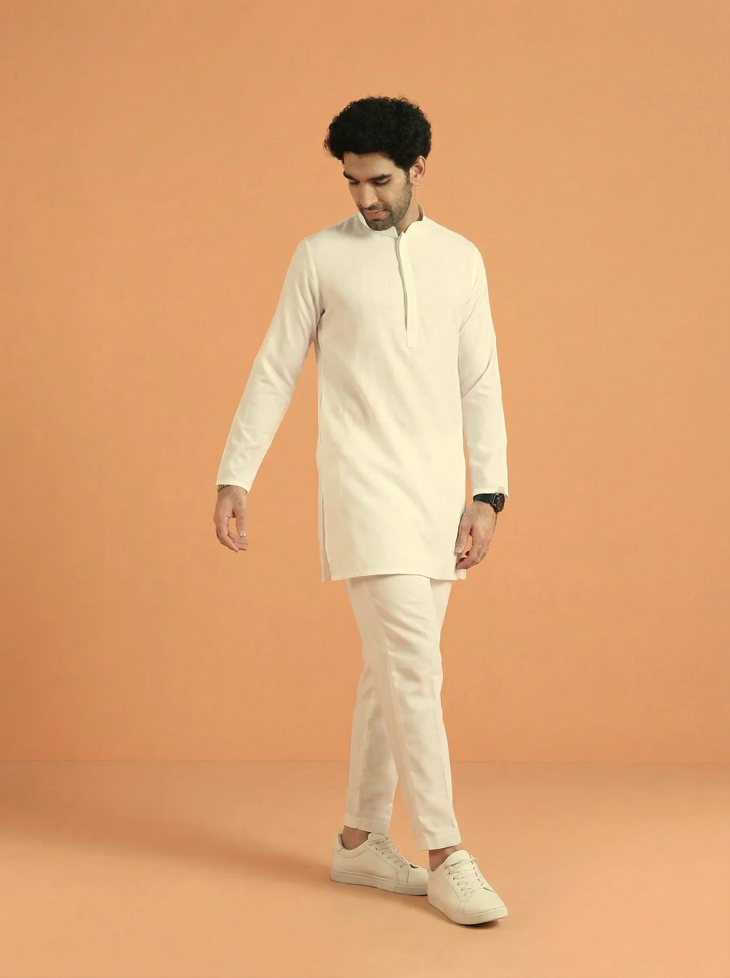 Off White Poly Viscose Solid Mid Kurta Trouser Set - Image 3