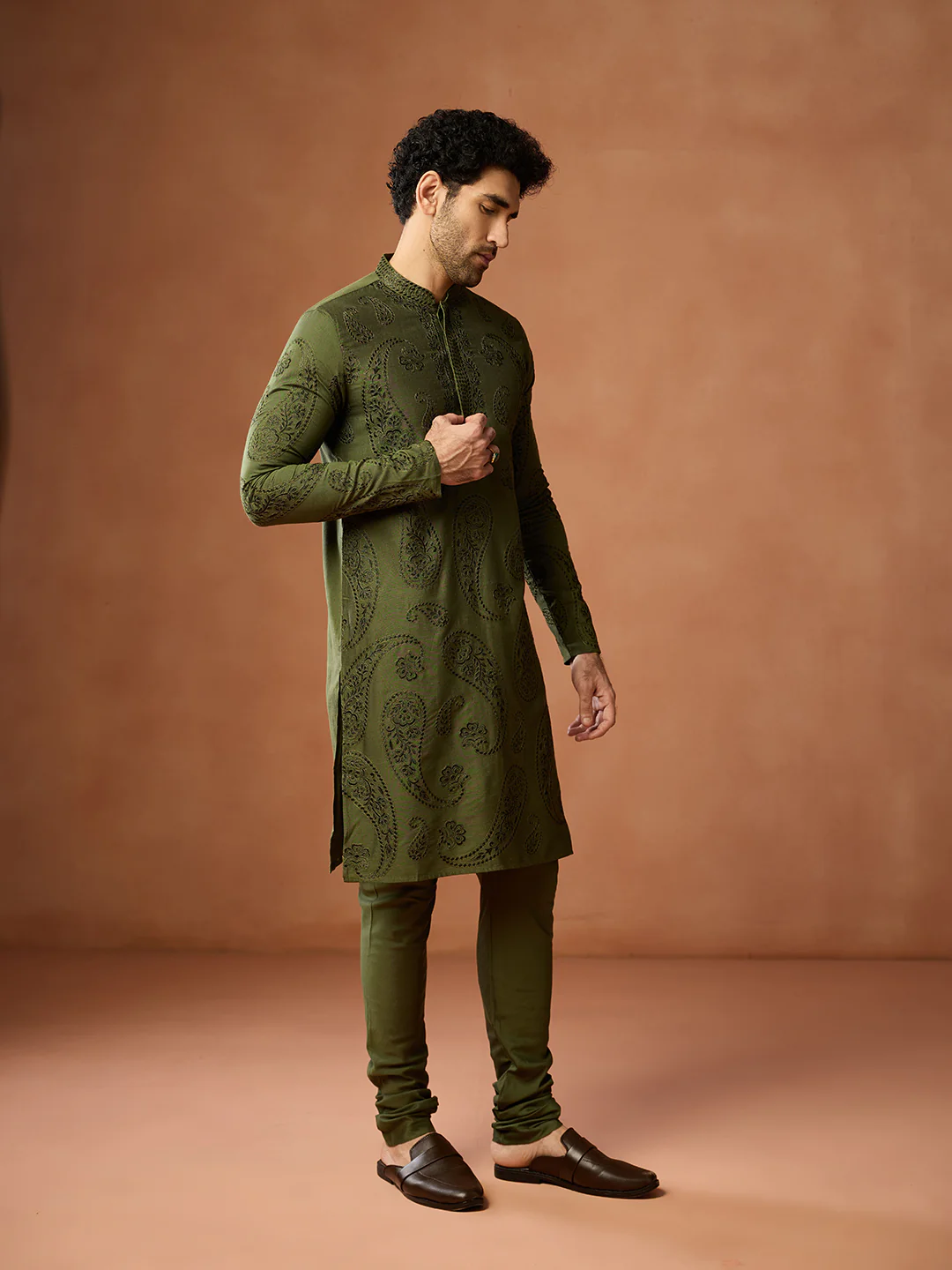 Olive Green Silk Blend Embroidered Kurta - Image 3