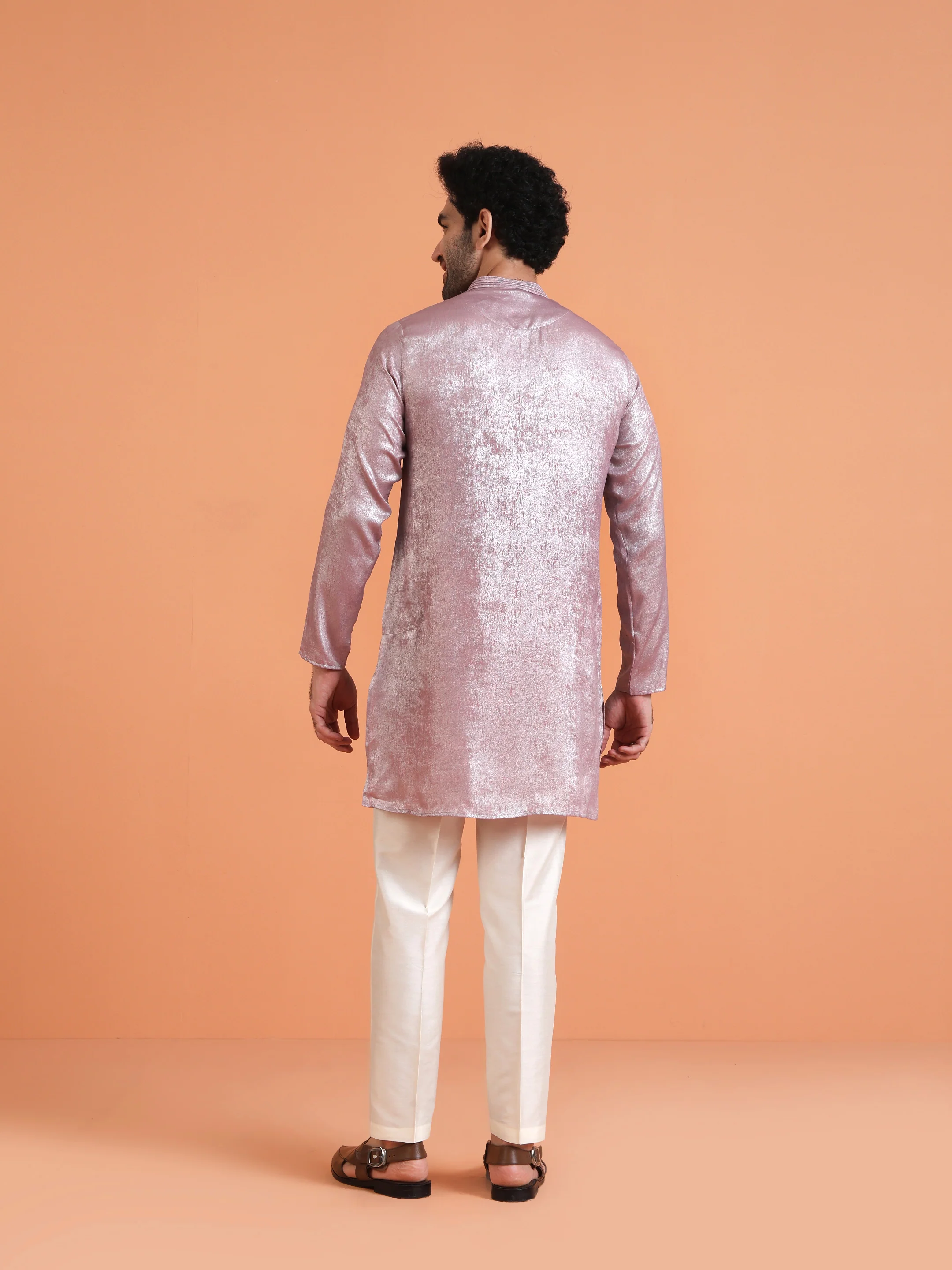 Pink Metallic Textured Cotton Silk Kurta - Image 4