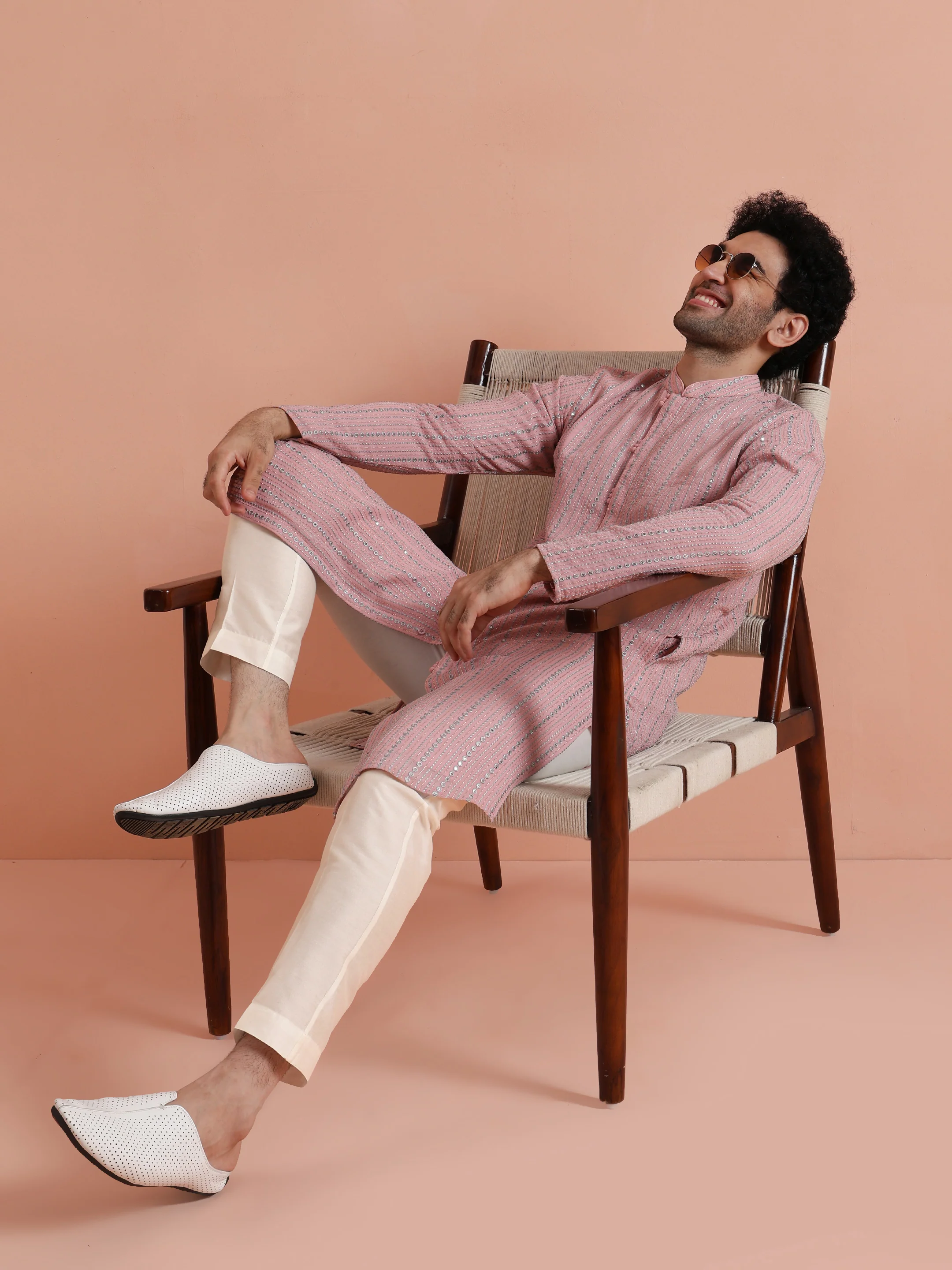 Pink Mirror Work Kurta Trouser Set - Image 10