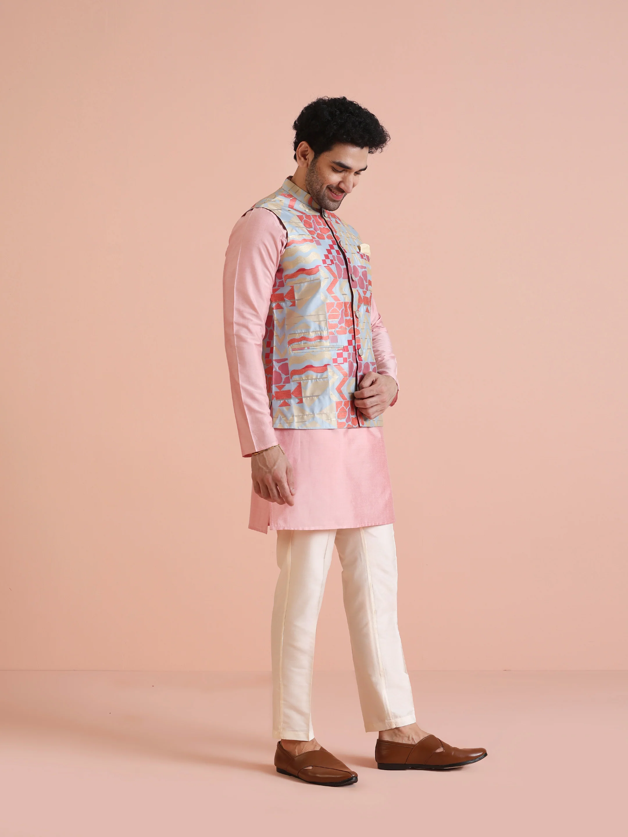 Pink Printed Cotton Blend Kurta Jacket Set - Image 3