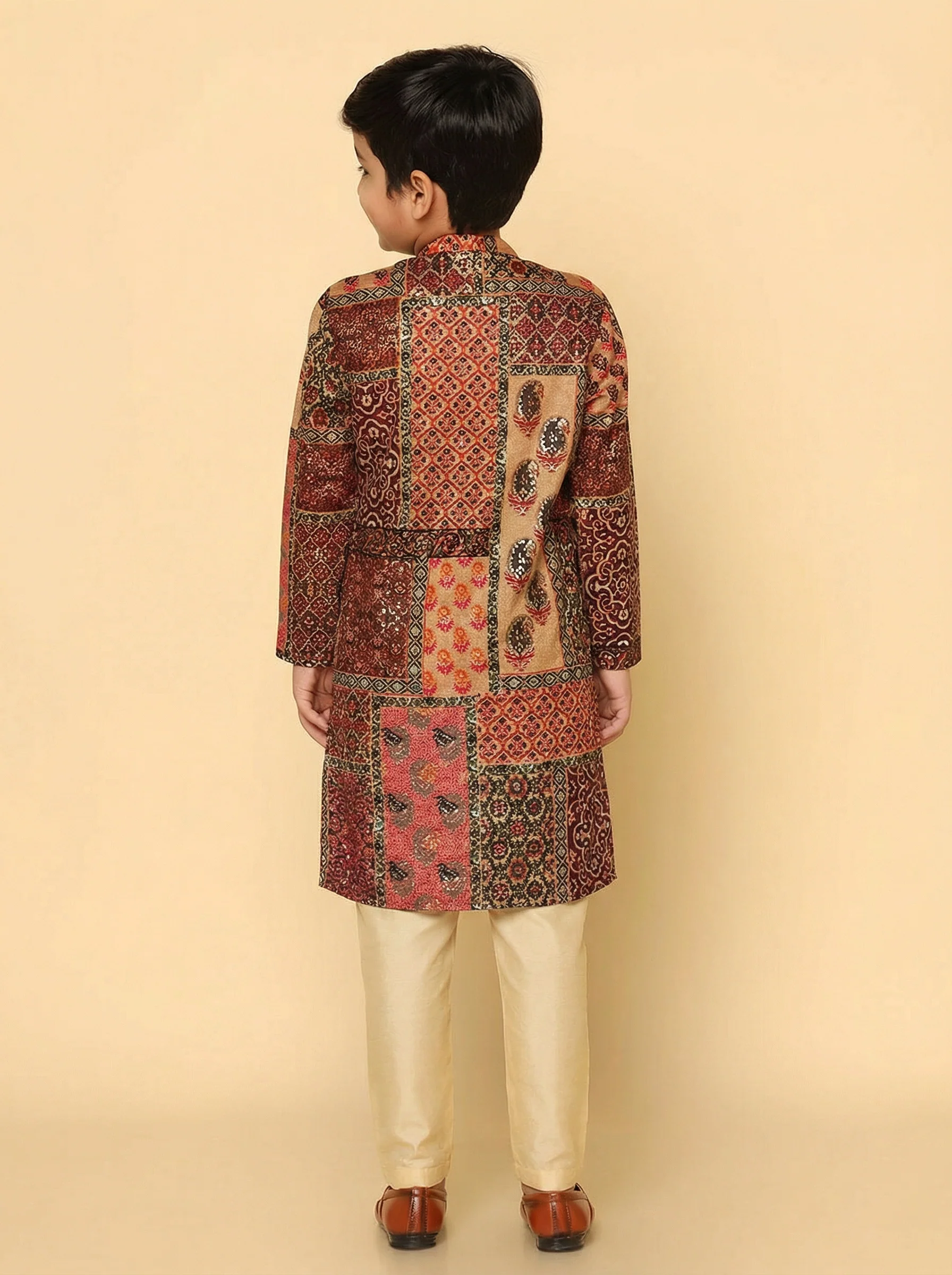 Red Multicolor Cotton Blend Printed Kurta Pyjama Set - Image 4