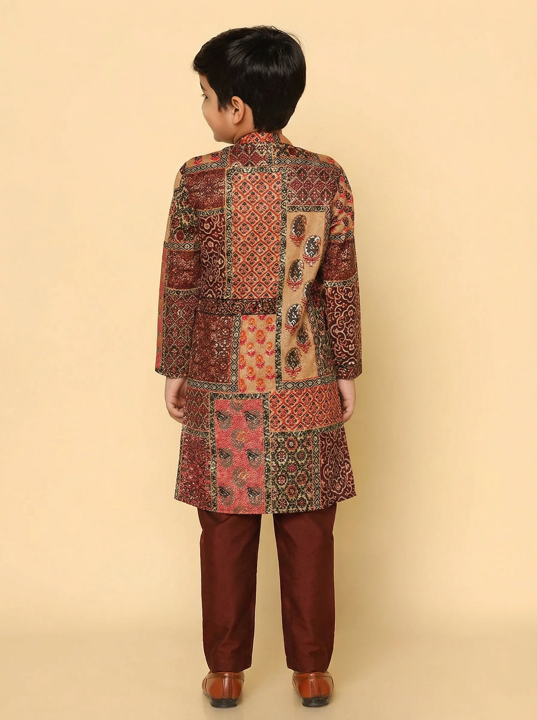 Red Multicolor Cotton Blend Printed Kurta Pyjama Set - Image 4