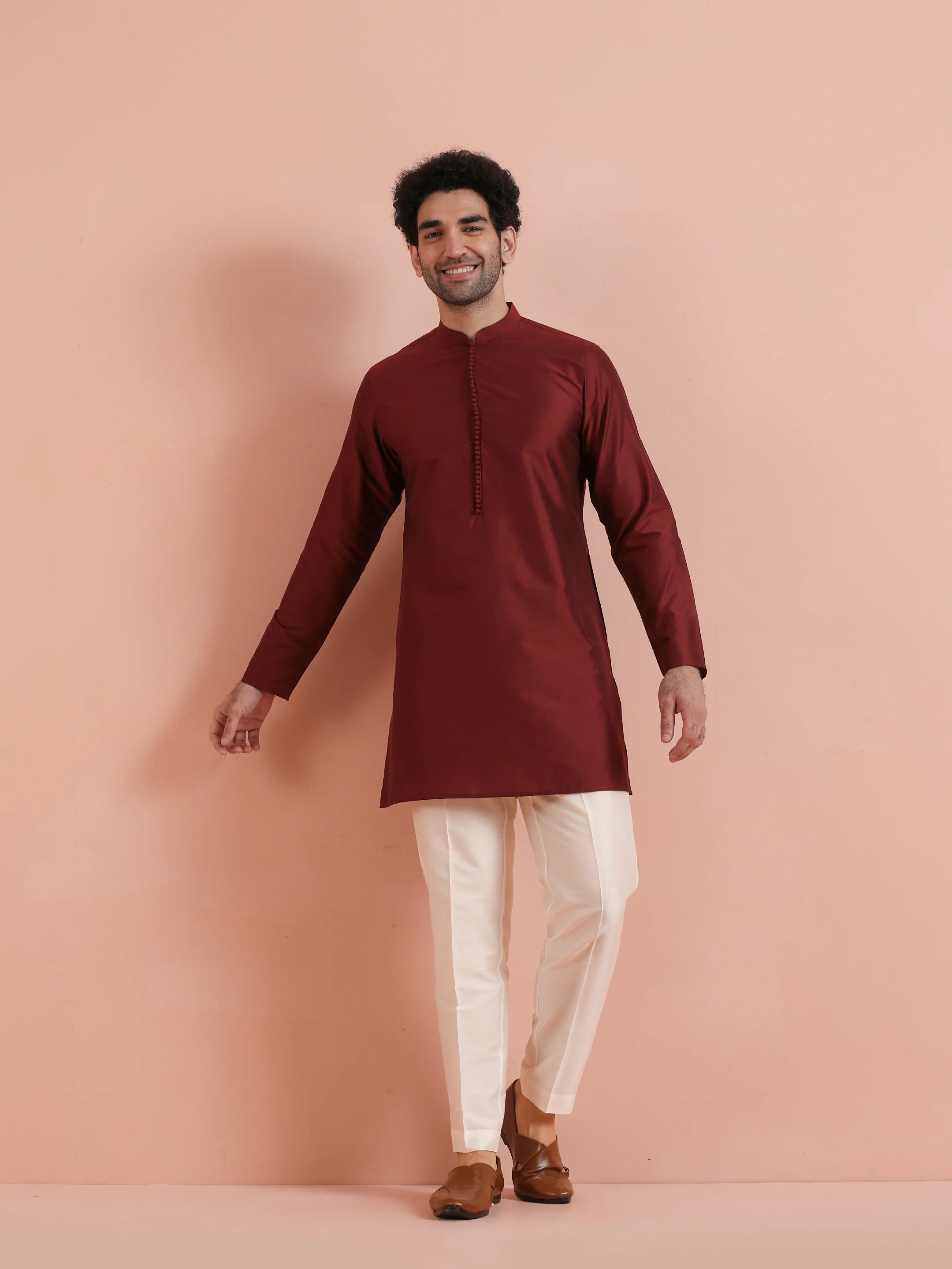 Solid Maroon Mid Kurta - Image 6