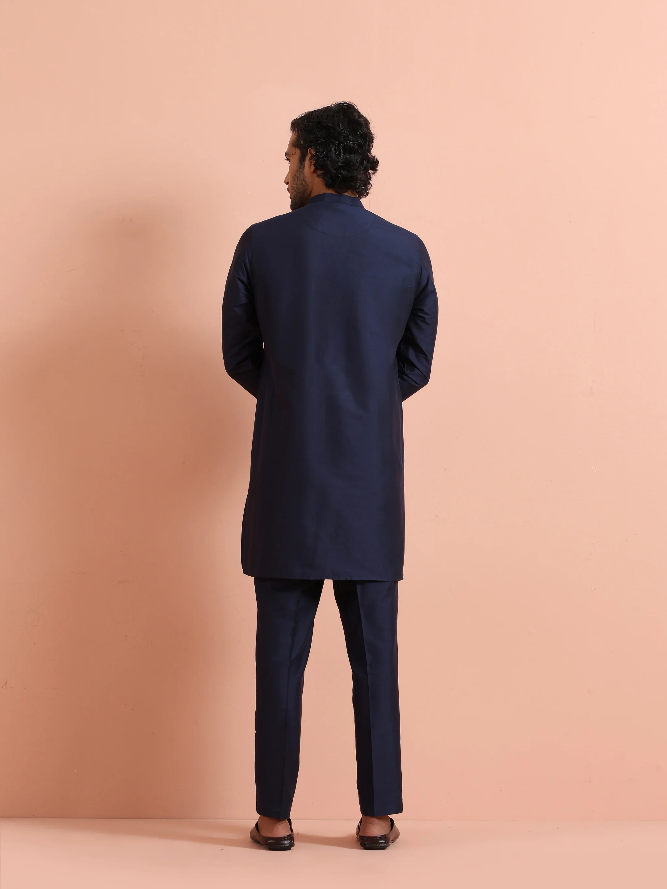 Solid Navy Mid Kurta - Image 4