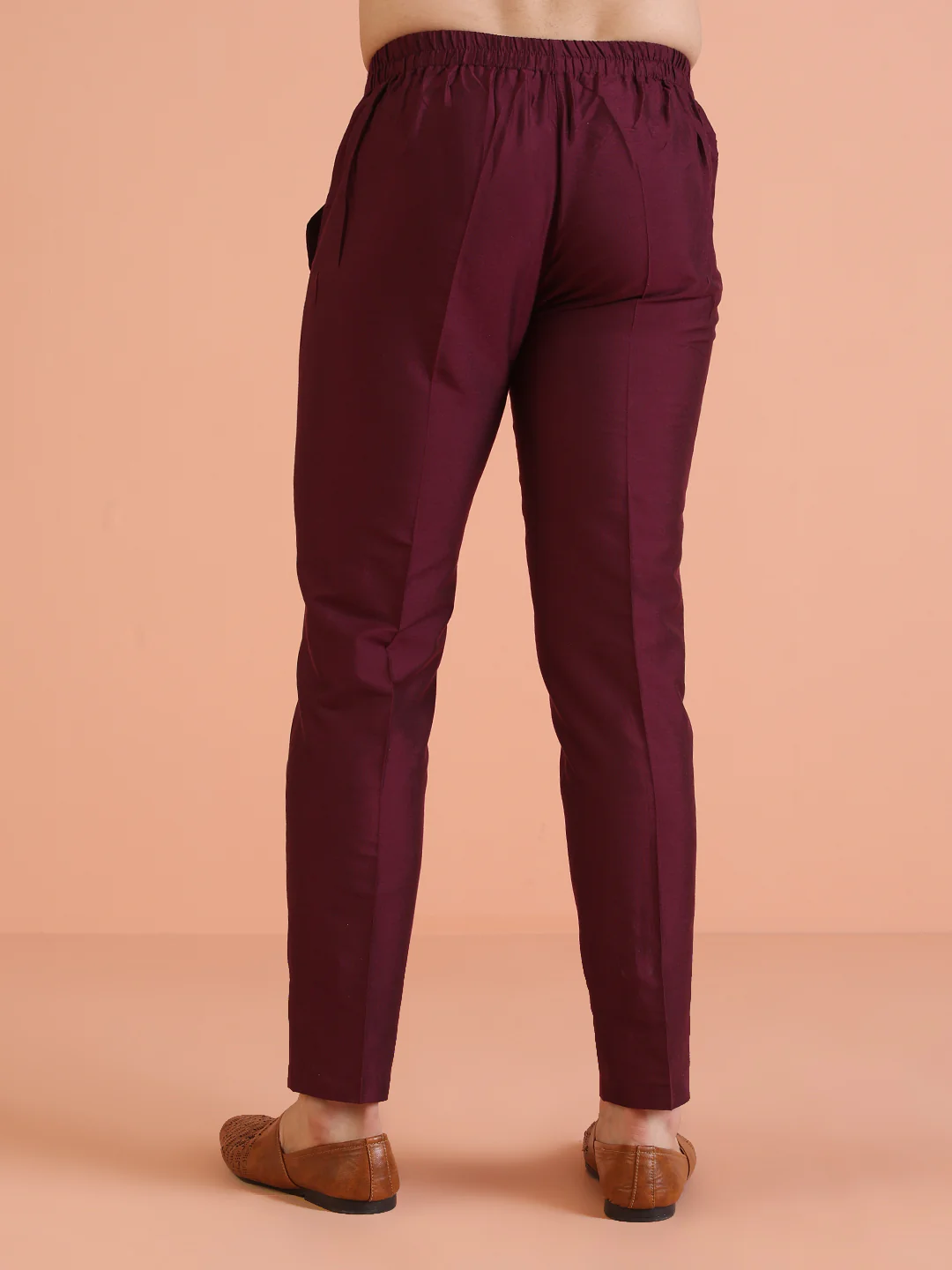 Maroon Cotton Blend Solid Slim Fit Trouser - Image 4
