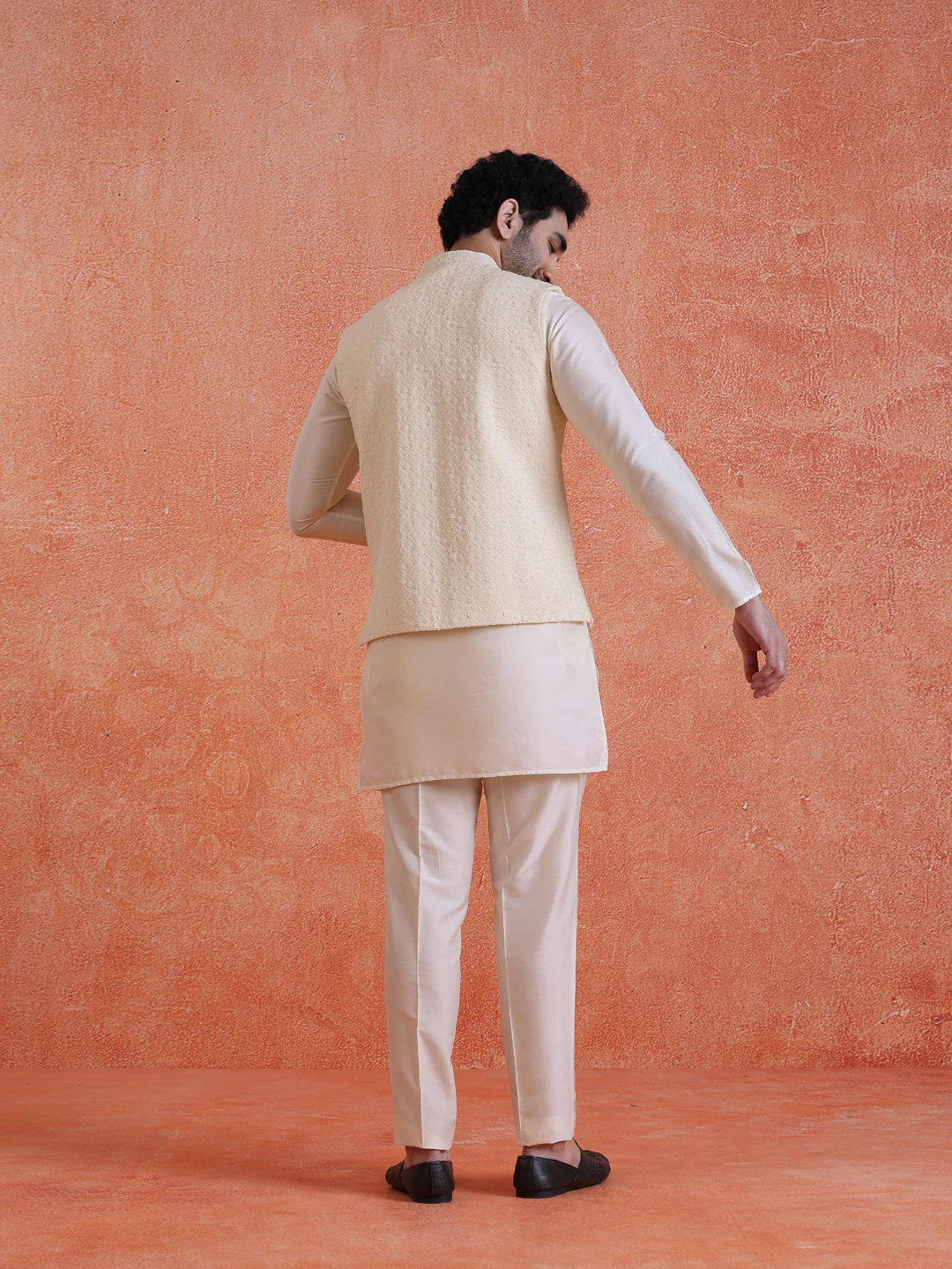 White Silk Blend Jacquard Mid Kurta Jacket With Zip Trouser Set - Image 4