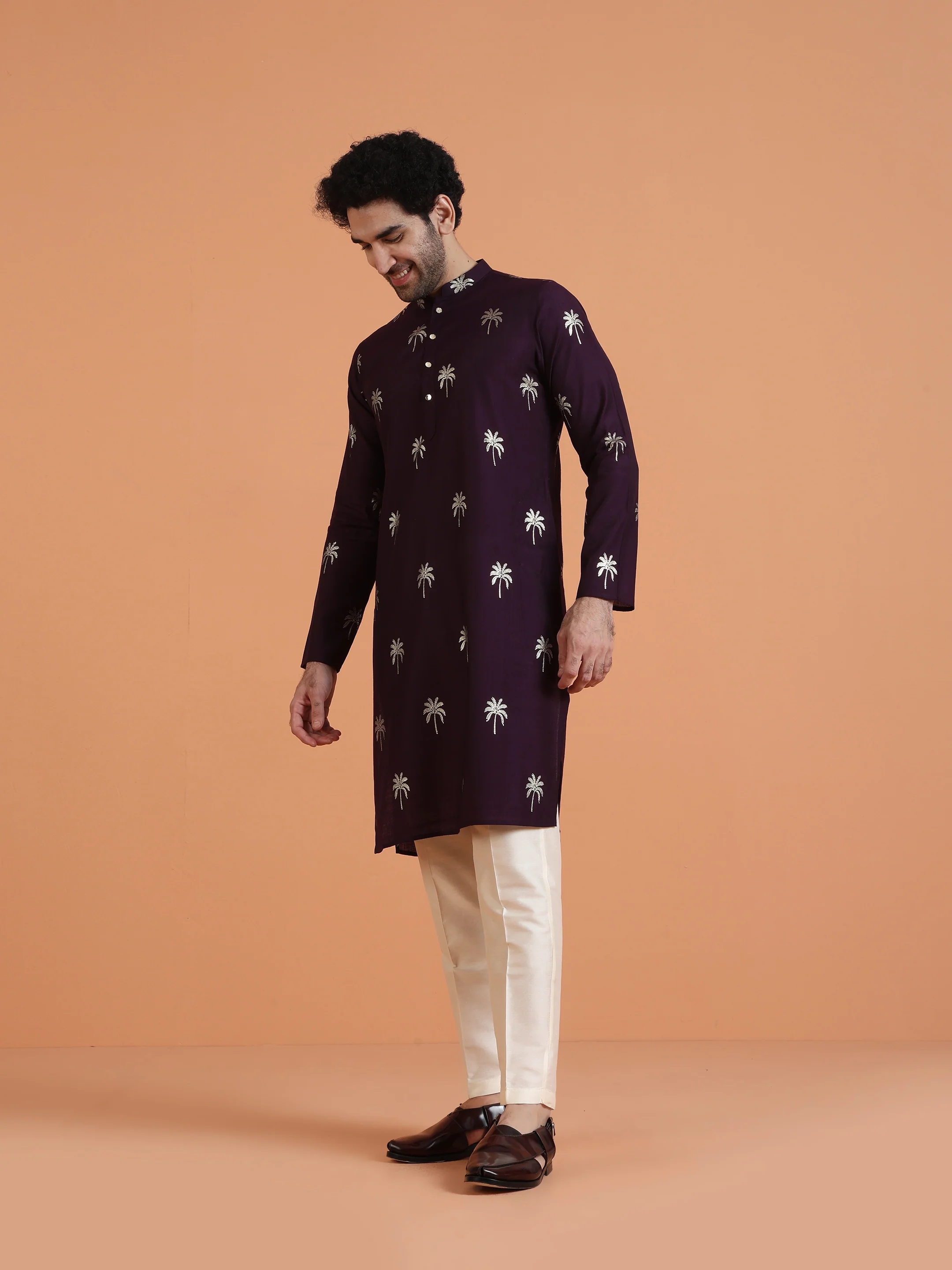 Maroon Printed Kurta with Cream Trouser Set - Image 3
