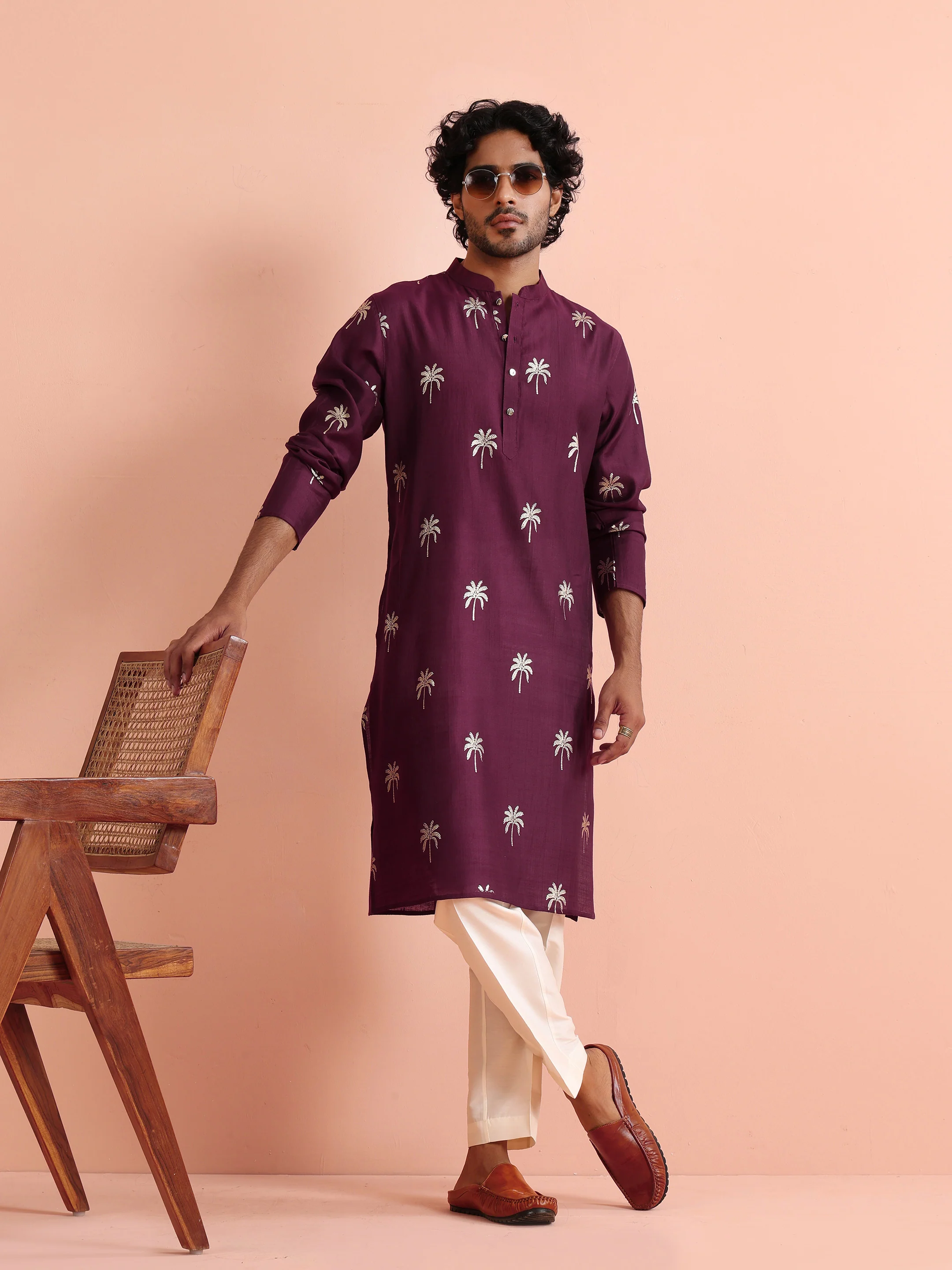 Wine Kurta with Palm Embroidery - Image 6