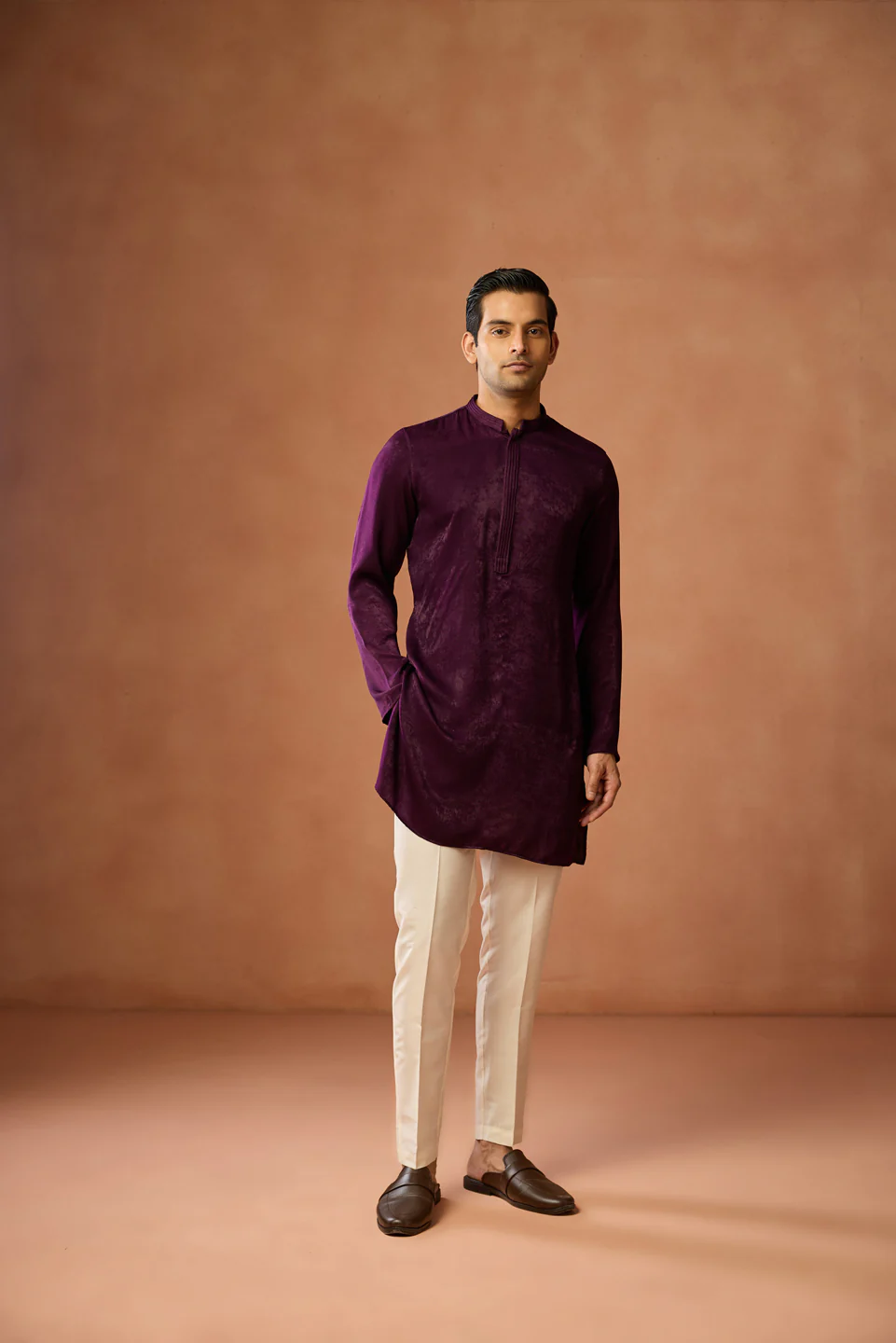 Wine Silk Blend Solid Mid Kurta Trouser Set - Image 3
