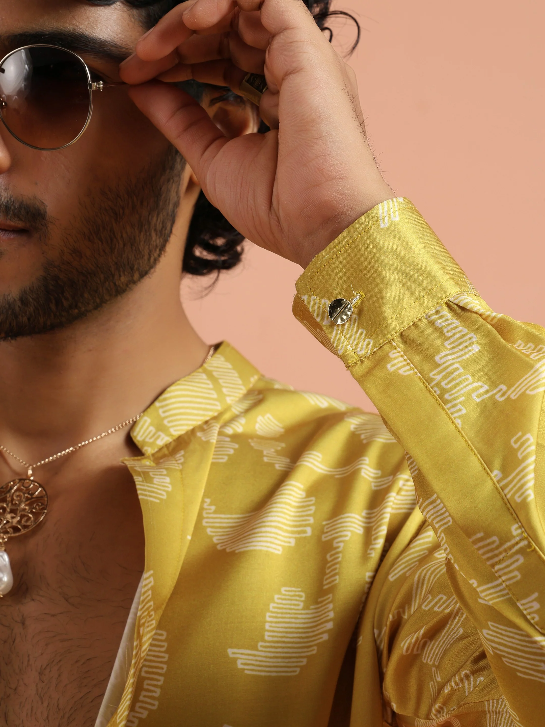Yellow Silk Jacquard Floral Mid Kurta Trouser Set - Image 7